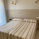 Casa Portuguesa מלון Meaño