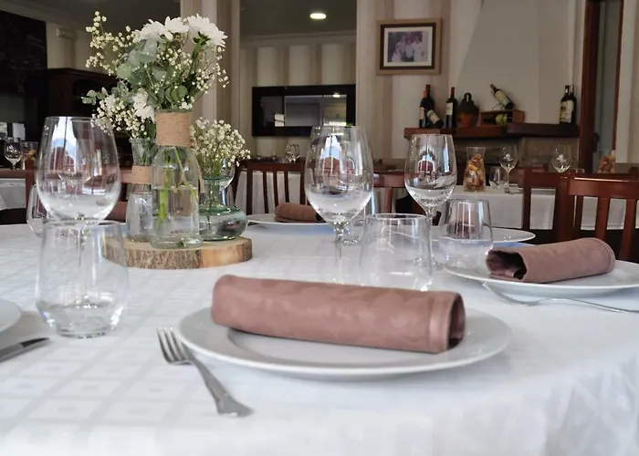 Casa Portuguesa Otel Meaño